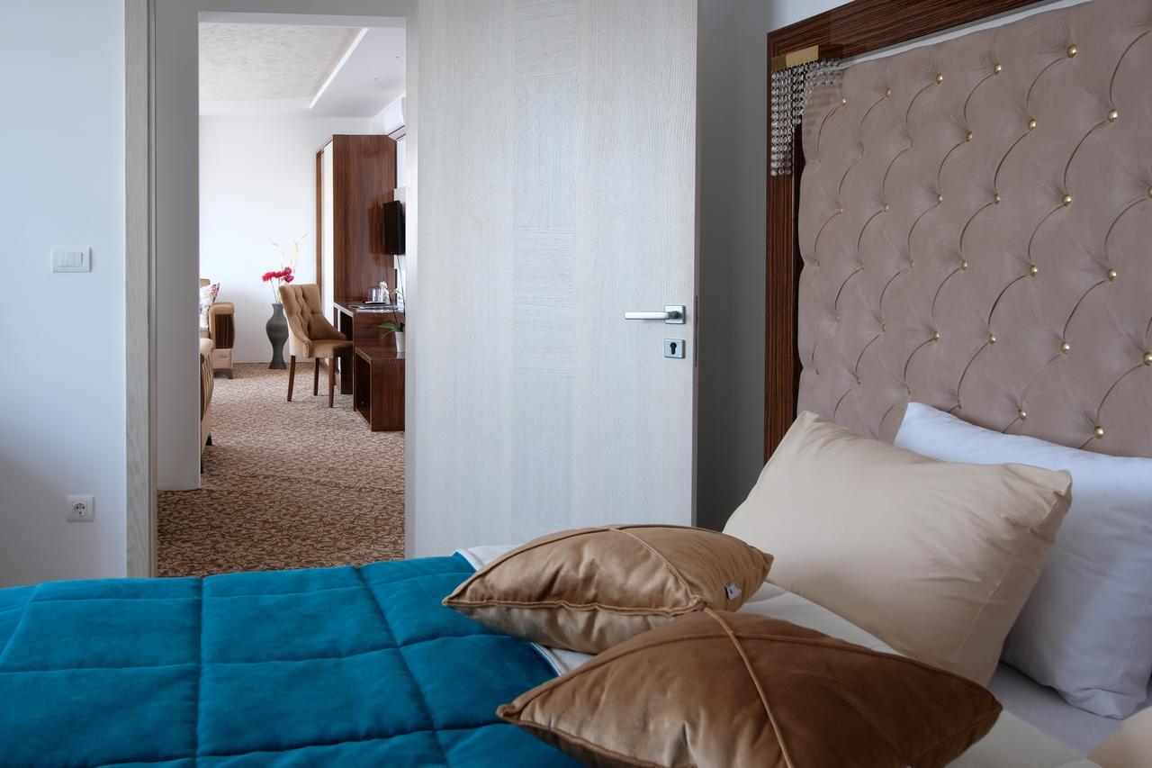 New Hotel อิลิดชา ภายนอก รูปภาพ